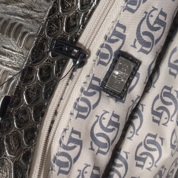 New silver Guess glamour mini  VY209833 - Picture 5 of 12